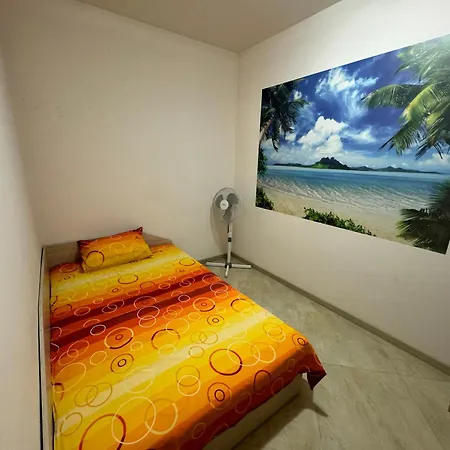 Casa Del Mare First Line