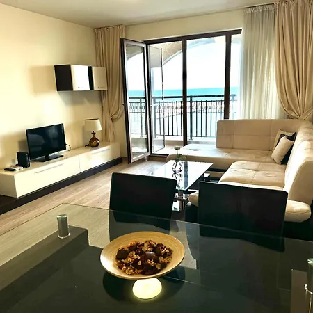 Casa Del Mare First Line Апартаменты *